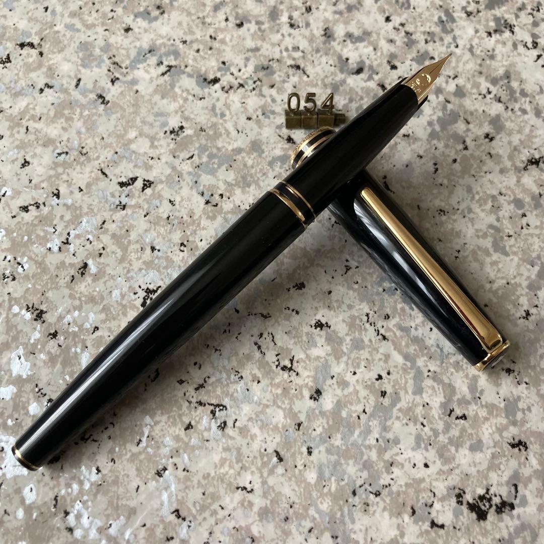 #054 洗浄済み 万年筆 モンブラン MONTBLANC 14k ct