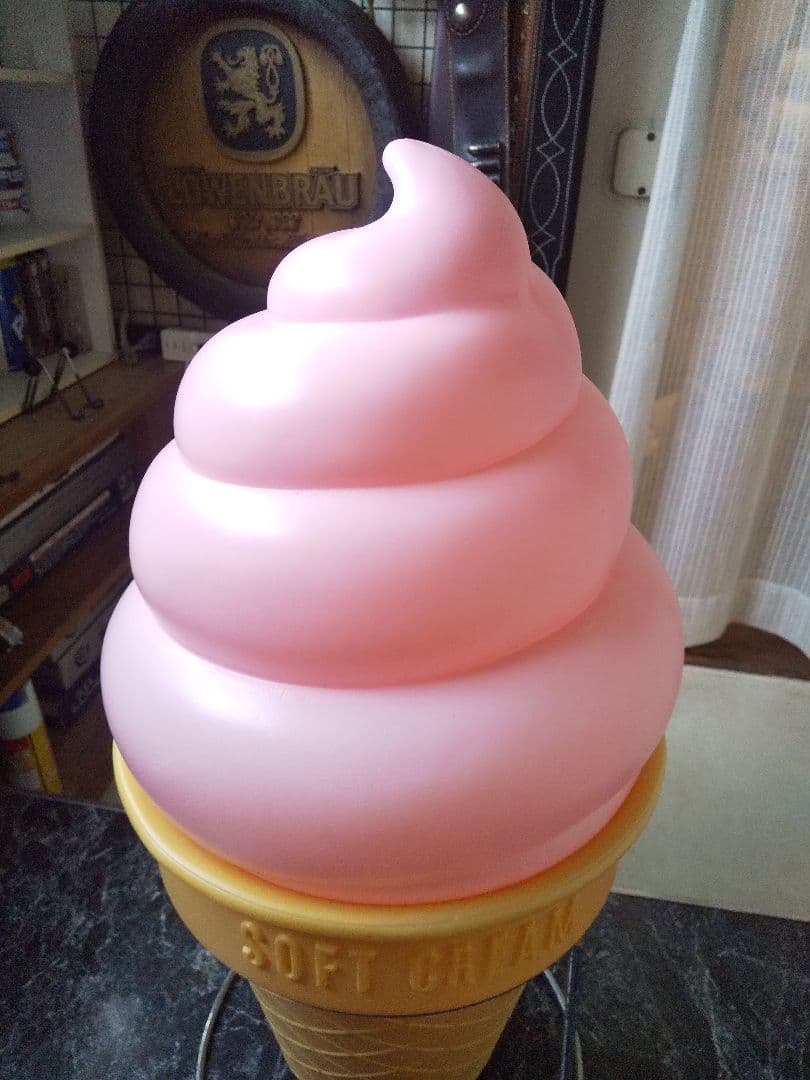 ストロベリーソフトクリーム ディスプレイ 昭和レトロ、アンティーク