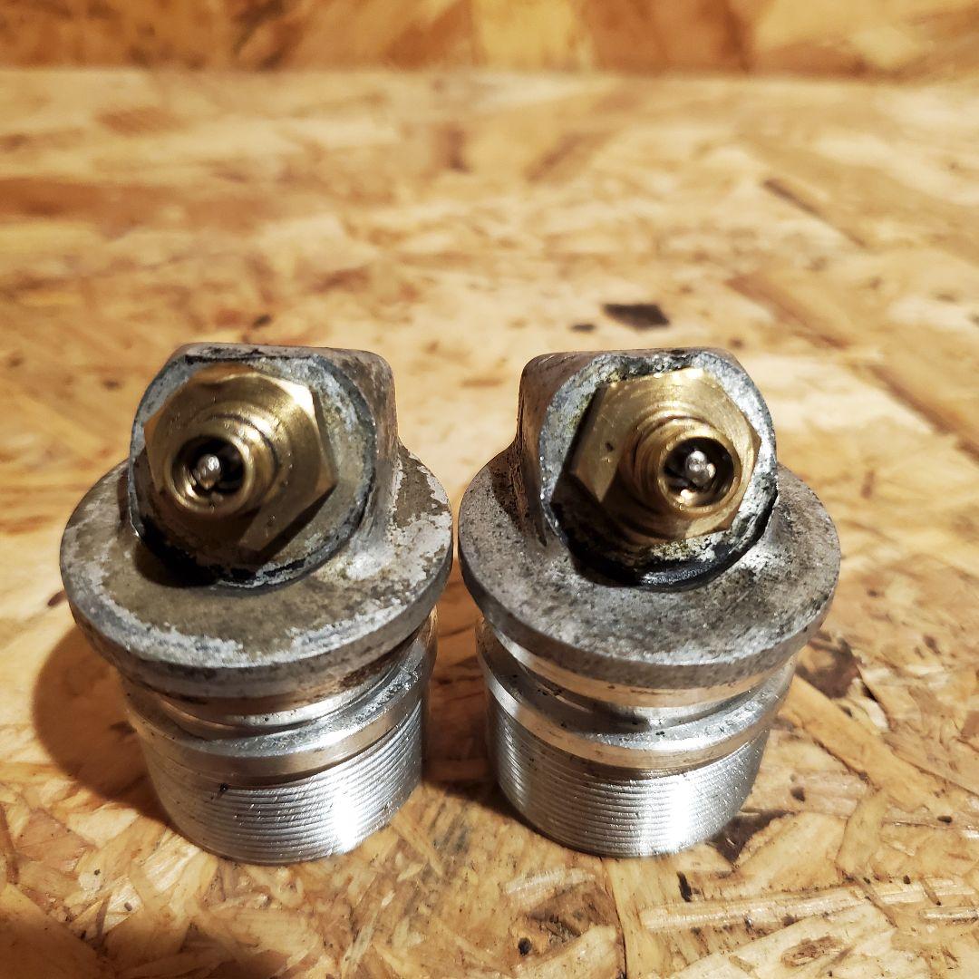 xj400dフロントフォークエアーバルブ