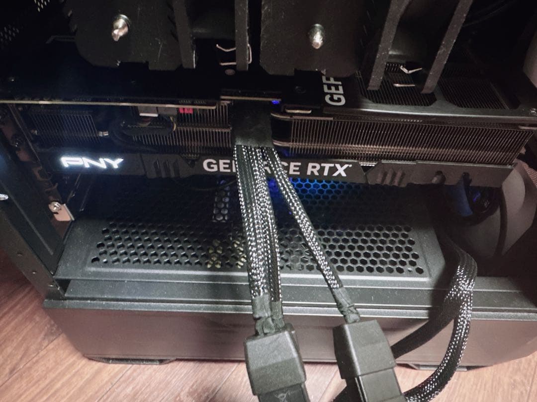 PNY GeForce RTX 4070Ti 12GB GDDR6X 激安