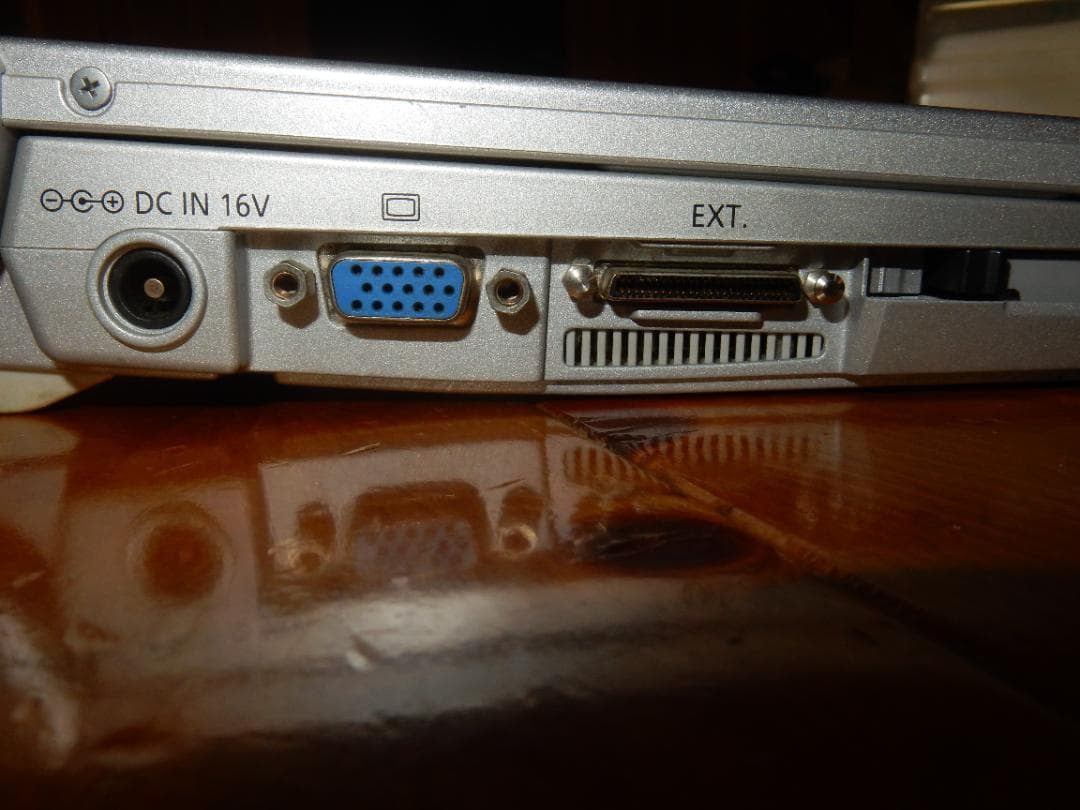 値下げしました　Panasonic レッツノート CF-W7 (Win XP)