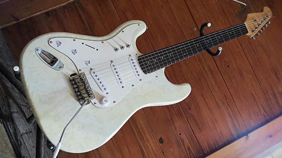 ST　リバース右用　ラッカーオリジナル塗装　アルニコPU　ウィルキンソンBr