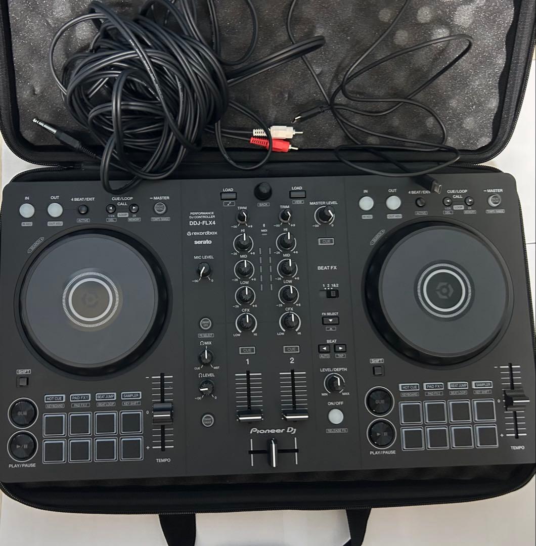 DDJ-FLX4 コントローラー　保護ケース、オーディオ変換ケーブル付き