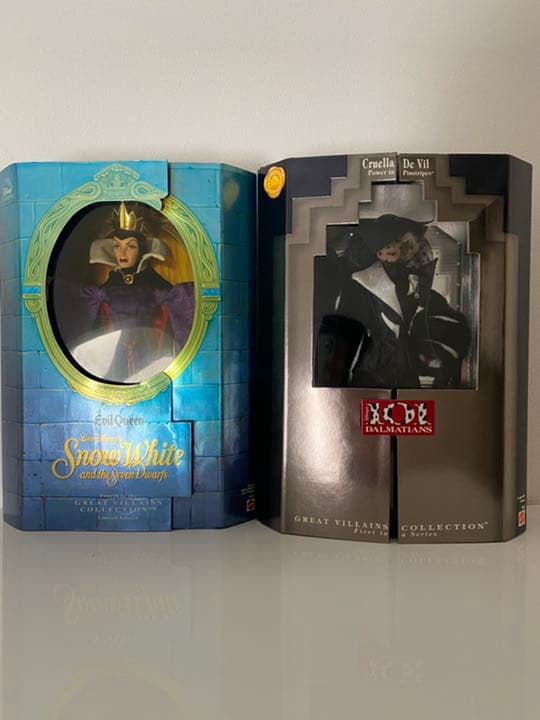 クルエラ・ド・ヴィル　ディズニー101匹わんちゃん　バービー人形