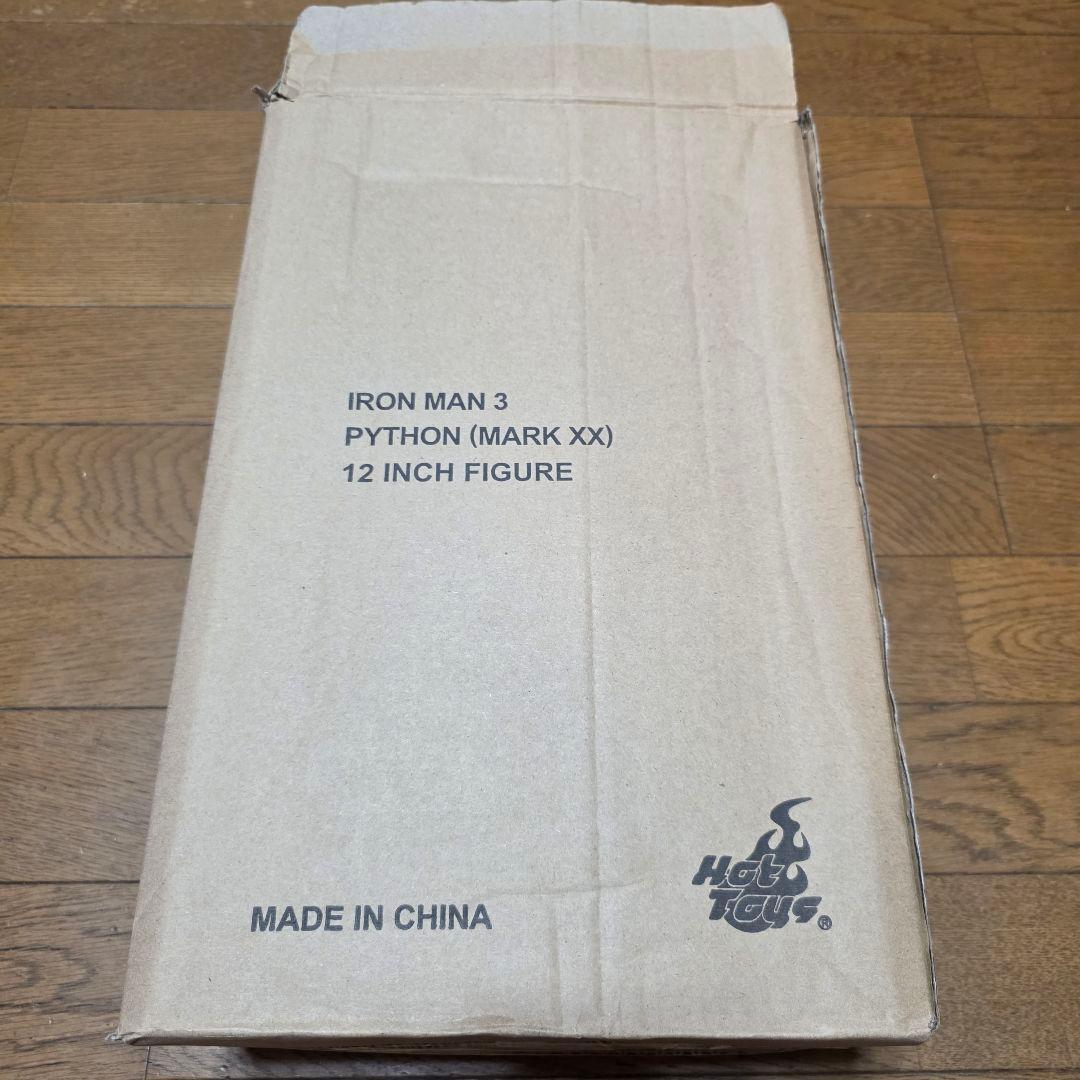 新品未開封　hottoys アイアンマン・マーク２０（パイソン）