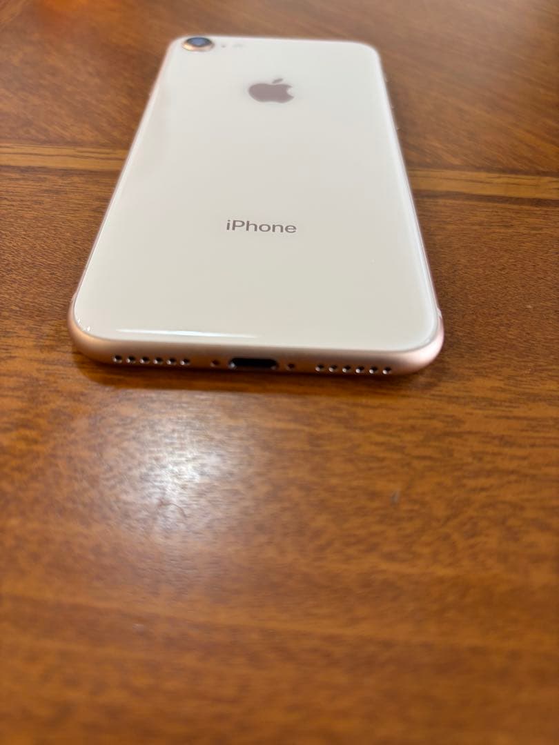 【美品】Apple iPhone 8 64GB ゴールド