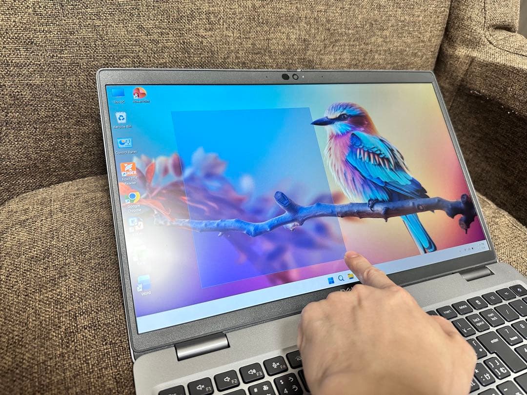 DELL ノートPC 15.6インチ　touch screen i5-11世代