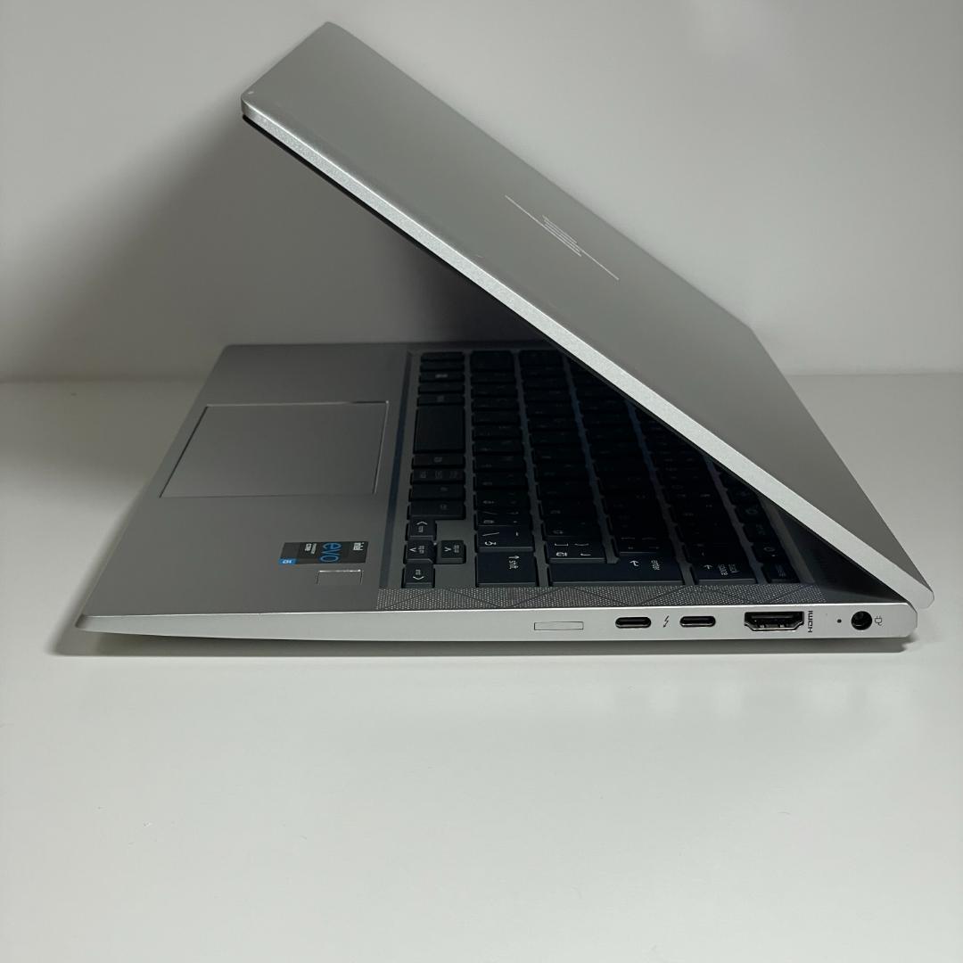 ★美品★ 第11世代 HP EliteBook 830G8 2022年製 SSD