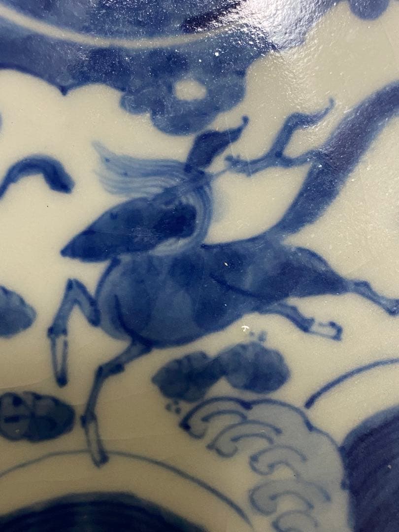 清朝　青白磁の神話的生物の皿　セット2枚