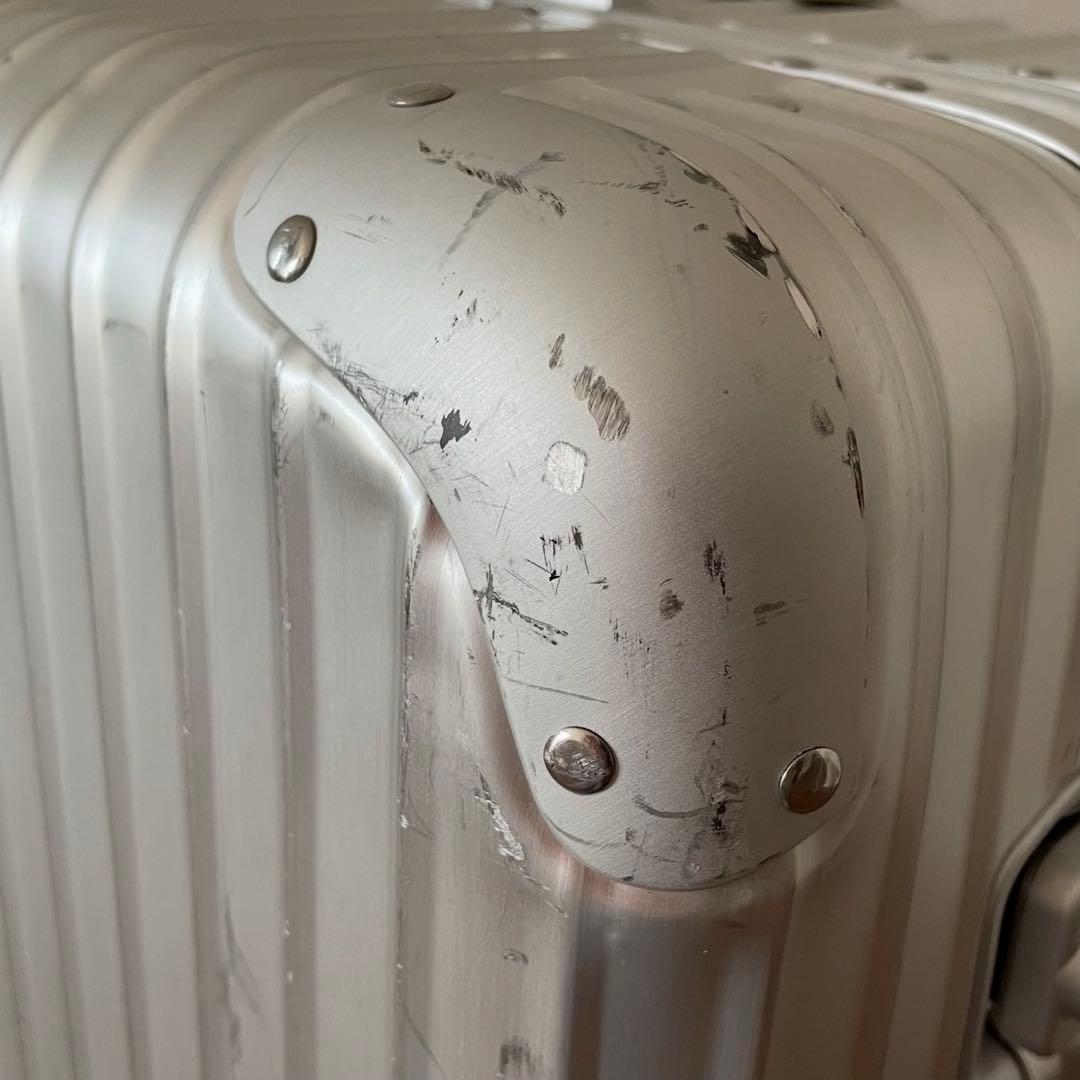 リモワ トパーズ キャリーケース シルバー プキャリーケース 82L 4輪