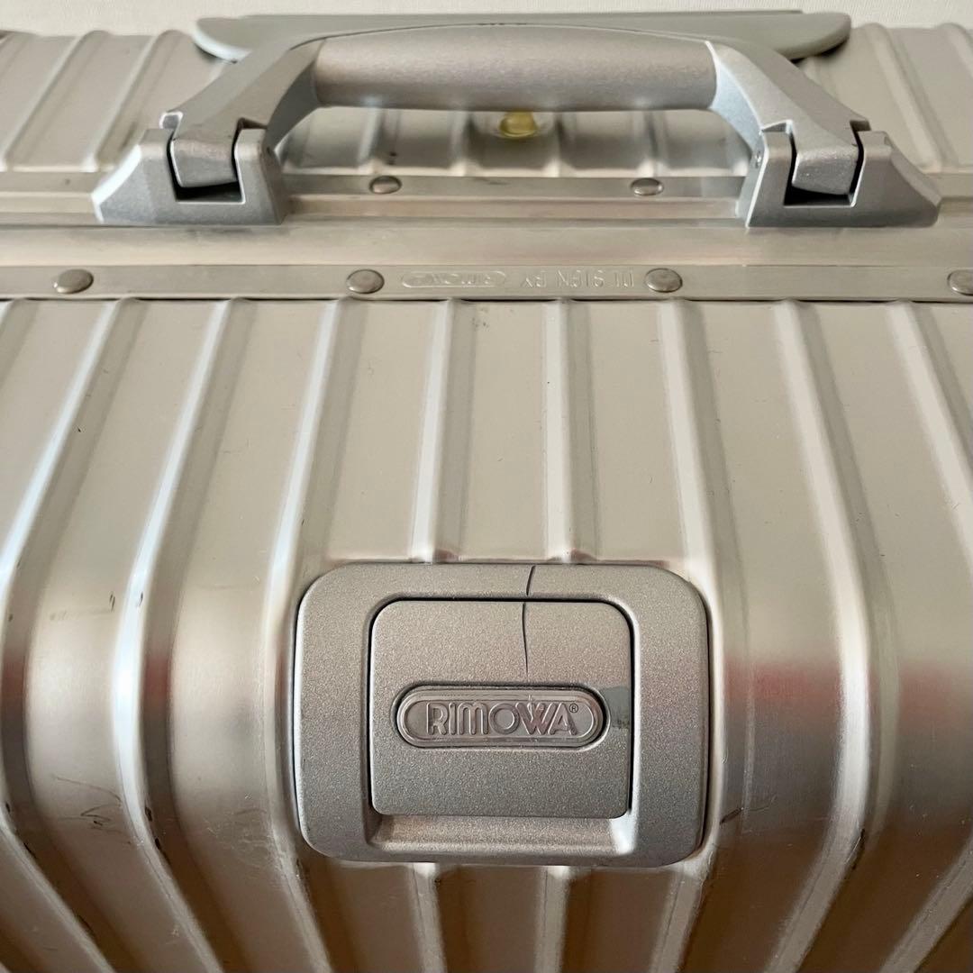 リモワ トパーズ キャリーケース シルバー プキャリーケース 82L 4輪