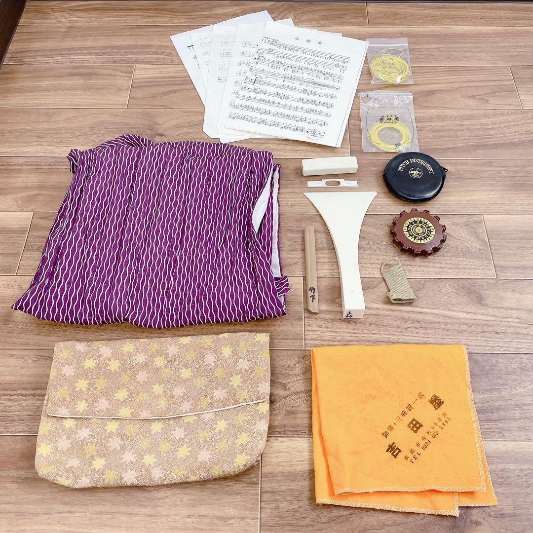 三味線 中棹 トチ紅木 子持ち綾杉胴 K9 一本溝 角胸