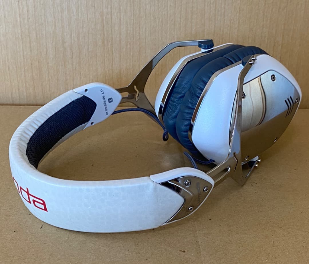 ヘッドホン v-moda crossfade LP(パールホワイト) 中古