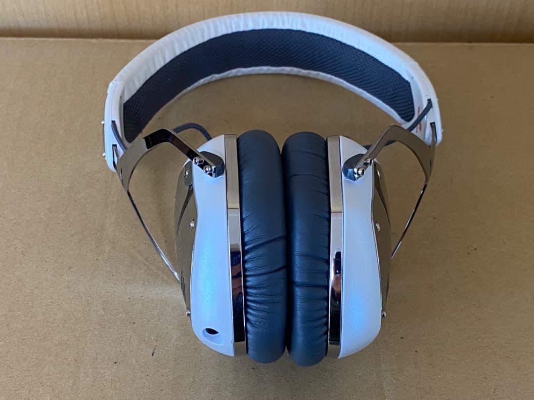 ヘッドホン v-moda crossfade LP(パールホワイト) 中古