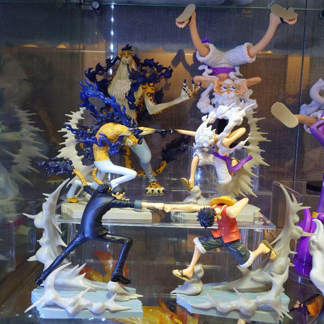 ワンピース 一番くじ フィギュア ルフィ ロブ・ルッチ