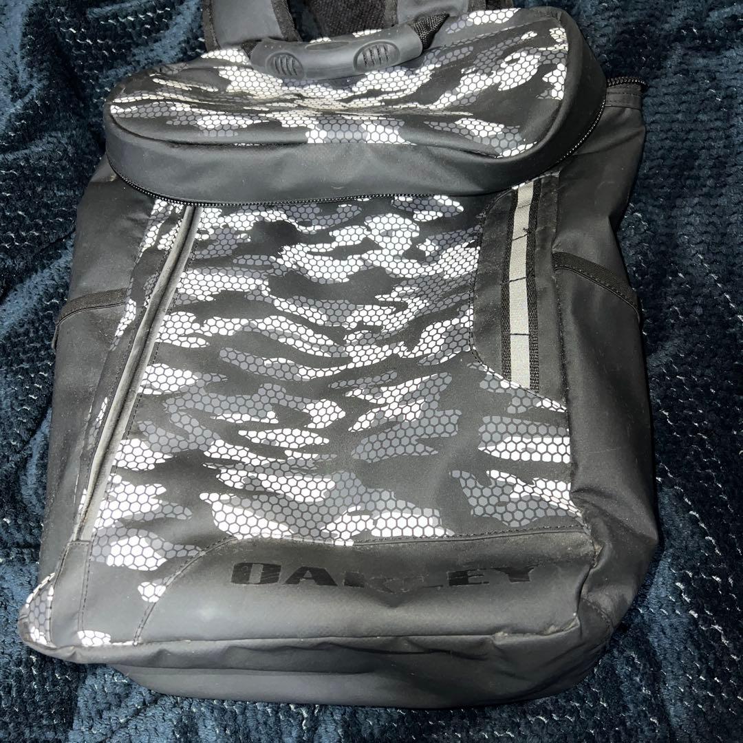 OAKLEY リュック 迷彩