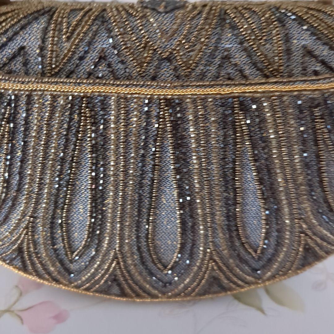 ルミーはしもと　ビーズ刺繍 半月型パーティーバッグ