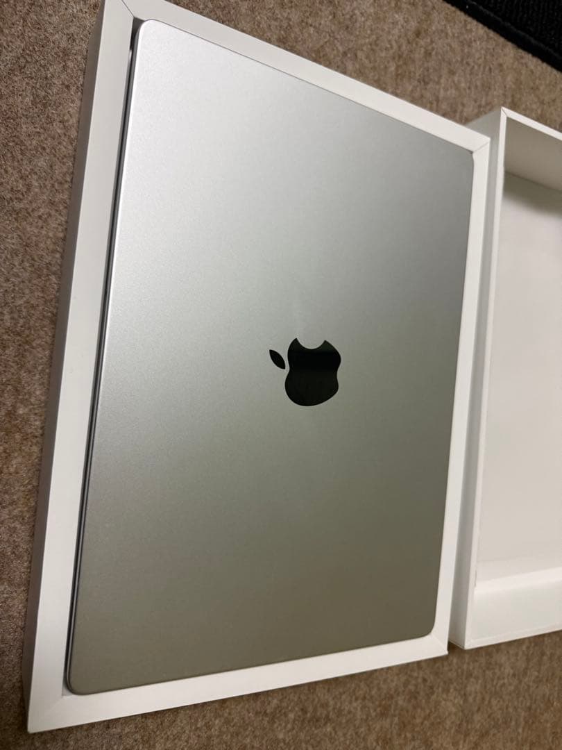 【美品】MacBook Pro 14インチ Apple M3 512GB SSD
