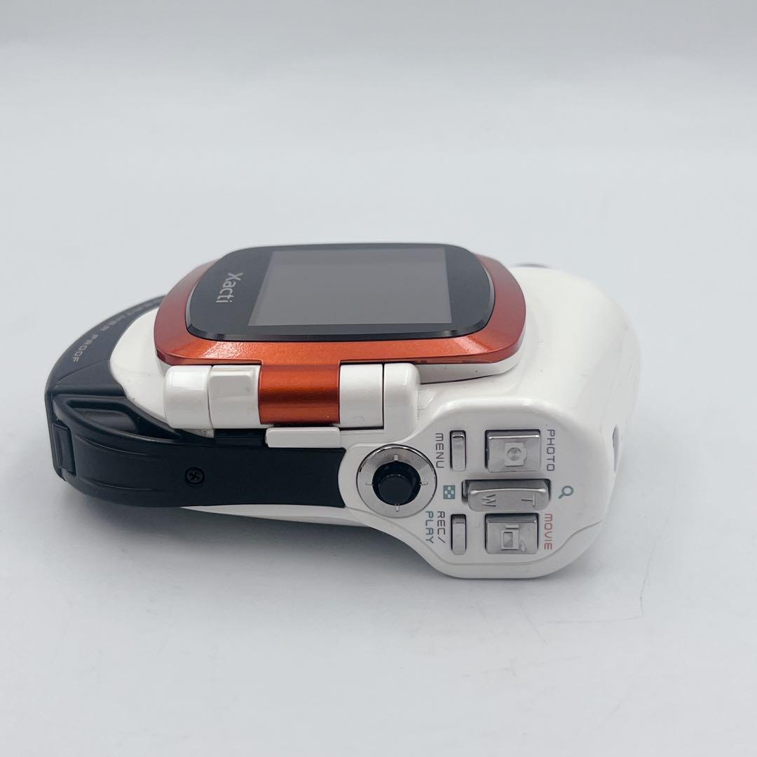 【美品】SANYO Xacti DMX-CA6 防水デジタルビデオカメラ