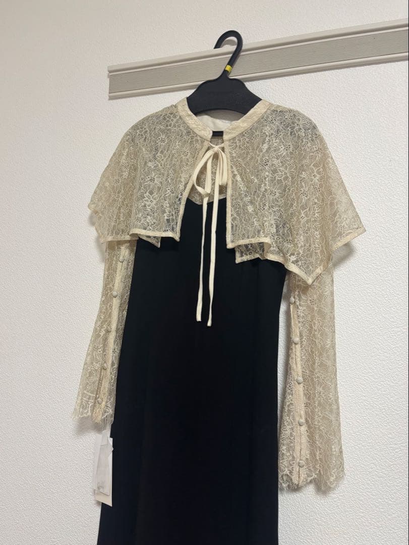 ANDRESD レースカーディガン付ワンピース　ベージュブラック