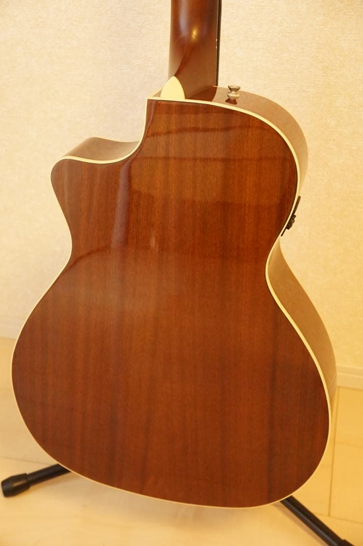 Fender Newporter Player エレアコ