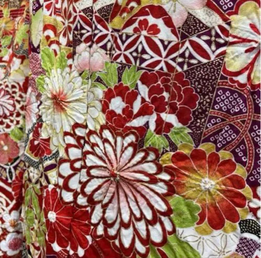 【新品・未使用】【大きいサイズ】【振袖】赤の豪華な唐絞り振袖フルセット