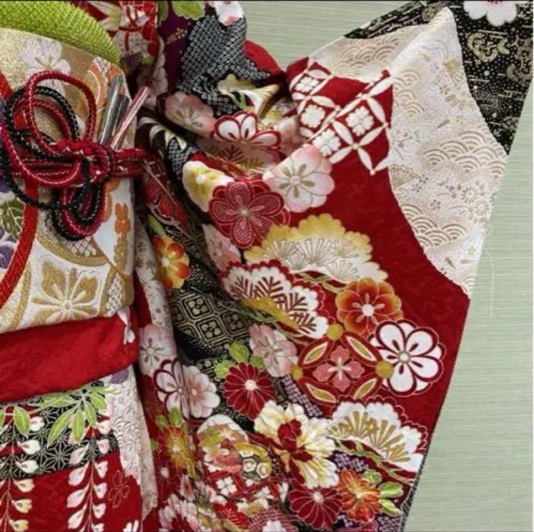 【新品・未使用】【大きいサイズ】【振袖】赤の豪華な唐絞り振袖フルセット