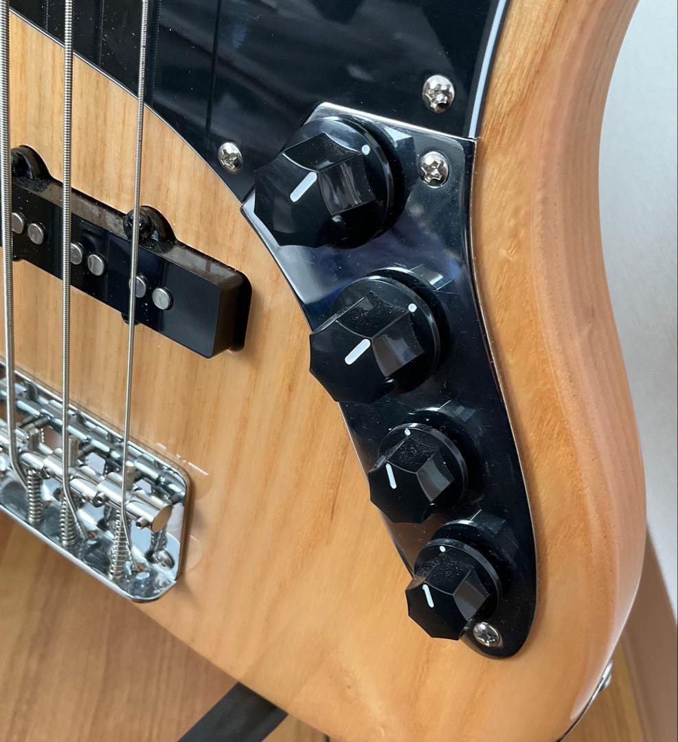 【1ピースのようなアッシュ】アクティブJAZZ BASS