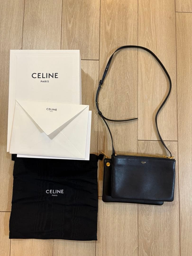 最終価格CELINE トリオショルダーバッグ ブラックスモール