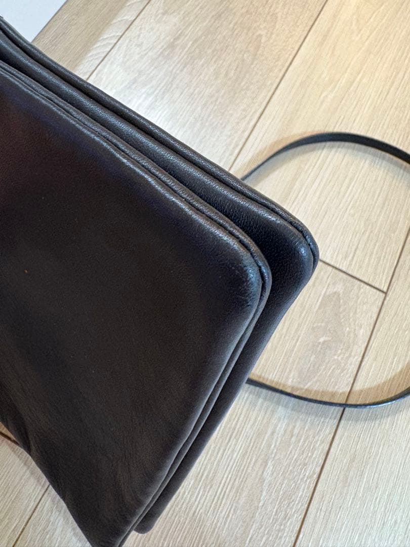 最終価格CELINE トリオショルダーバッグ ブラックスモール