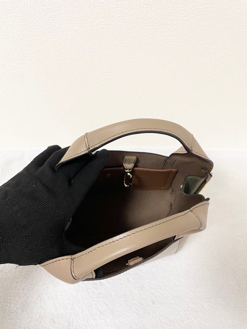 【美品】FURLA miniジルダショルダーバッグ　グレージュ