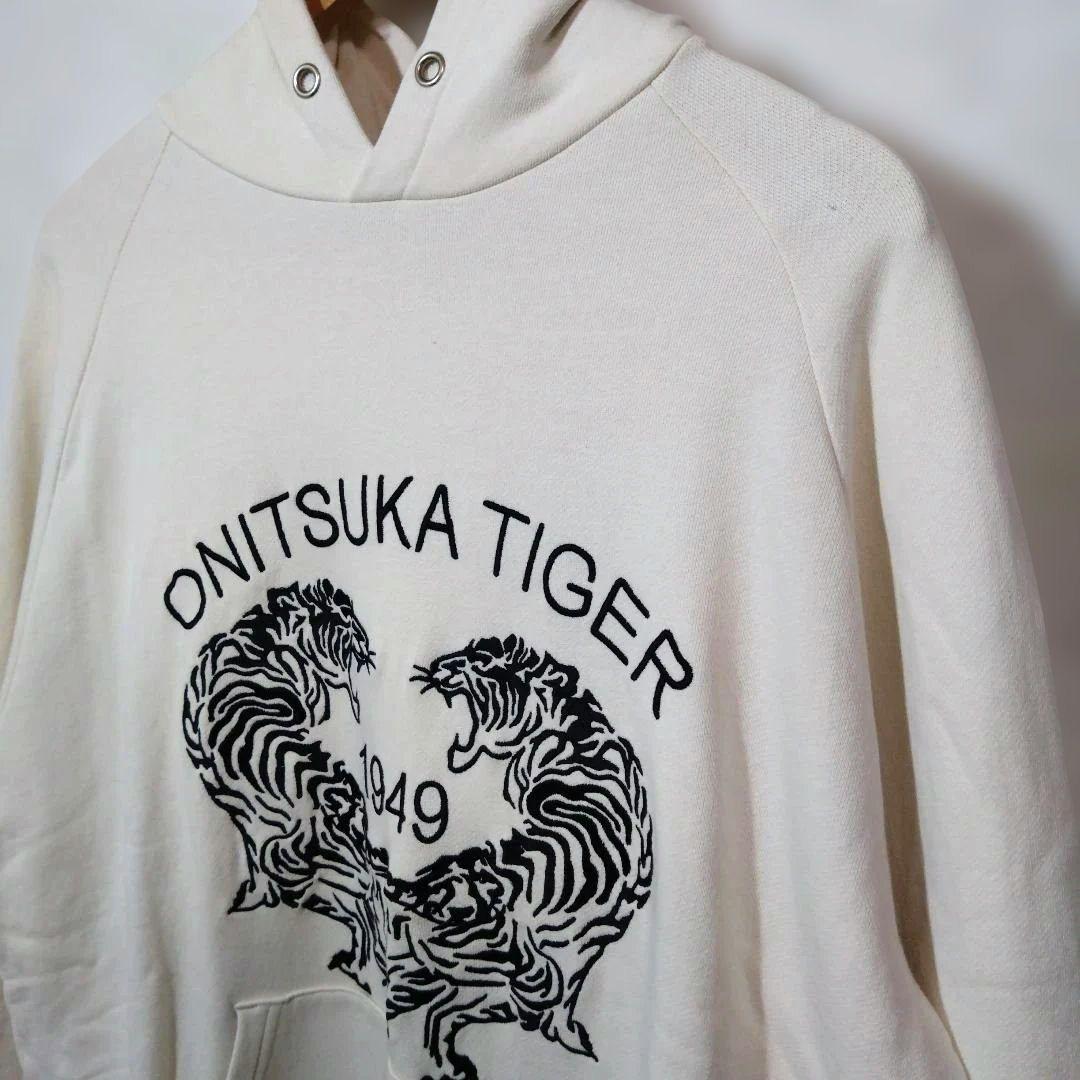 オニツカタイガー　プルオーバーパーカー　メンズMサイズ　　 Lサイズ位あります