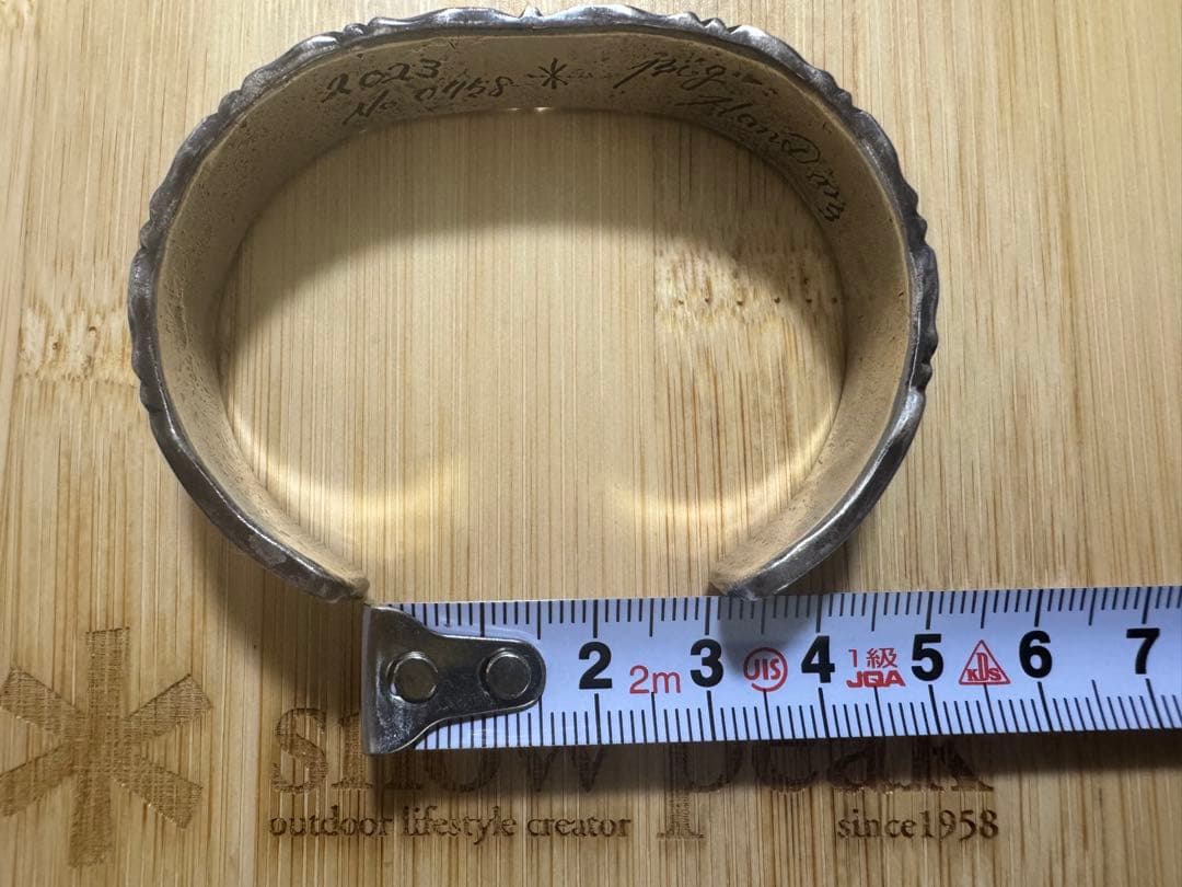 BIG HAND バングル ビックハンド