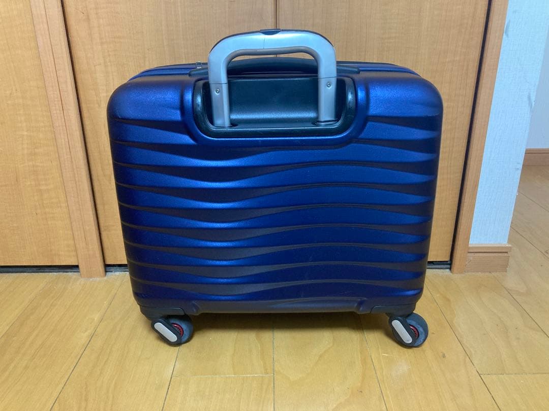 フリクエンター クラム　前開き横型 4輪キャリー 34L 美品