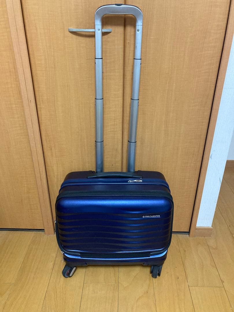 フリクエンター クラム　前開き横型 4輪キャリー 34L 美品