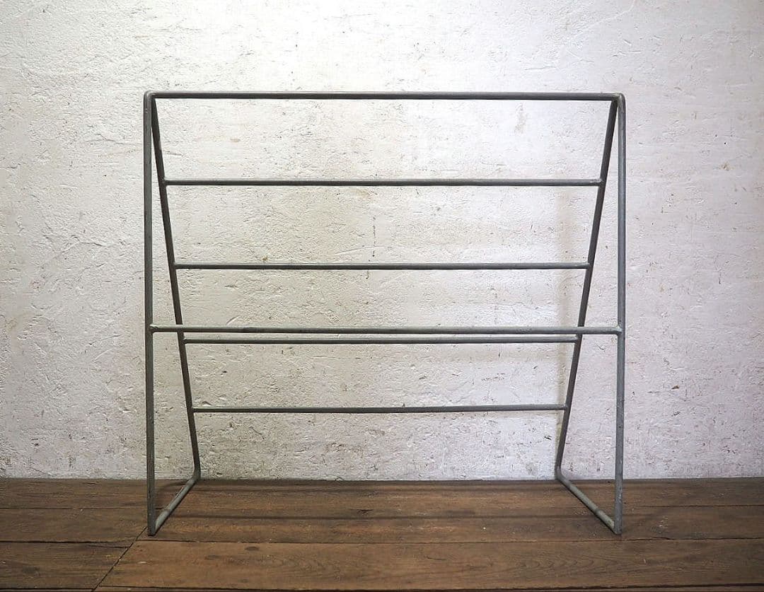 1339 ①古い鉄枠のアイアンラック　タオル掛け　レトロ　ビンテージ　工業系