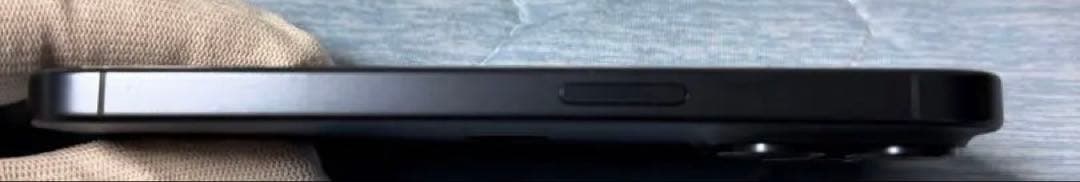 【極美品】iPhone15 Pro simフリー 128GB+ESRケース