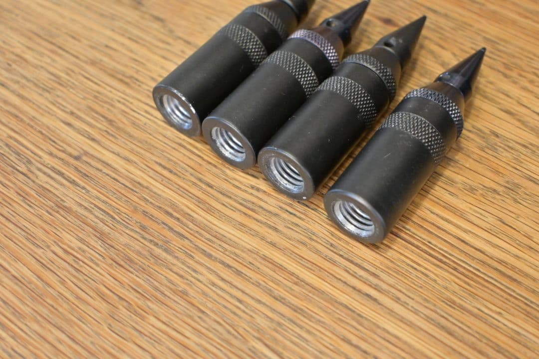 QUADRASPIRE　スパイク　ブラック　19mm 4個