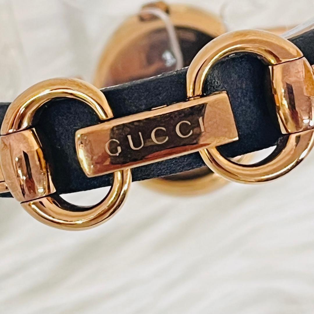 GUCCI 腕時計 バングル シュエル ピンク