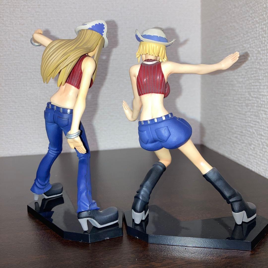 ソウルイーター トンプソン姉妹　フィギュア 2体セット