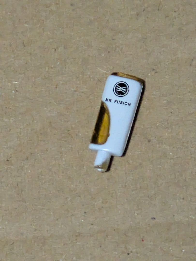 WELLY　　バックトゥザフューチャーPART2 デロリアン　1/24