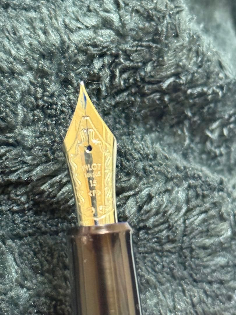 G*i様 PILOT 万年筆カスタム 743と18K 750 PLAQUE OR