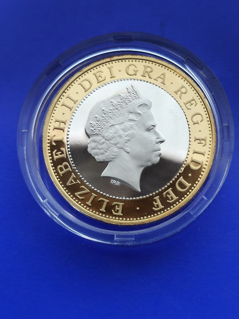 イギリス　2ポンドバイメタルピエフォー銀貨（チャールズ・ダーウィン）2009年