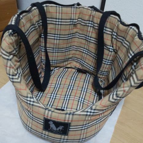 BURBERRYLondonペットベッド希少
