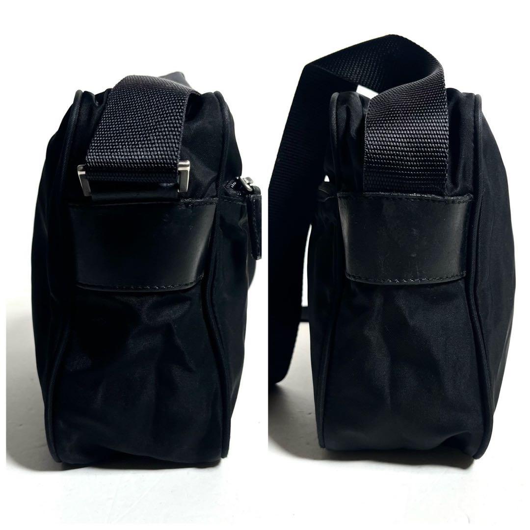 【極上美品✨】プラダ ミニ カメラバッグ ショルダーバッグ 三角ロゴ ナイロン