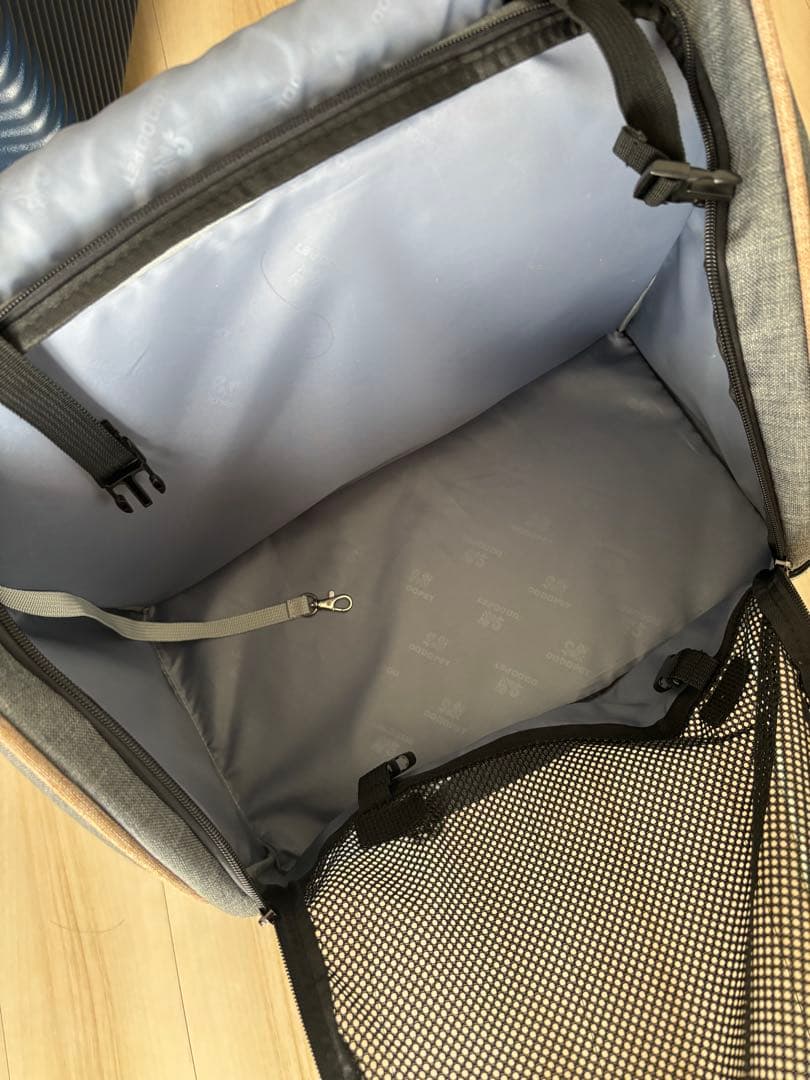 ペット用メッシュ窓付きキャリー