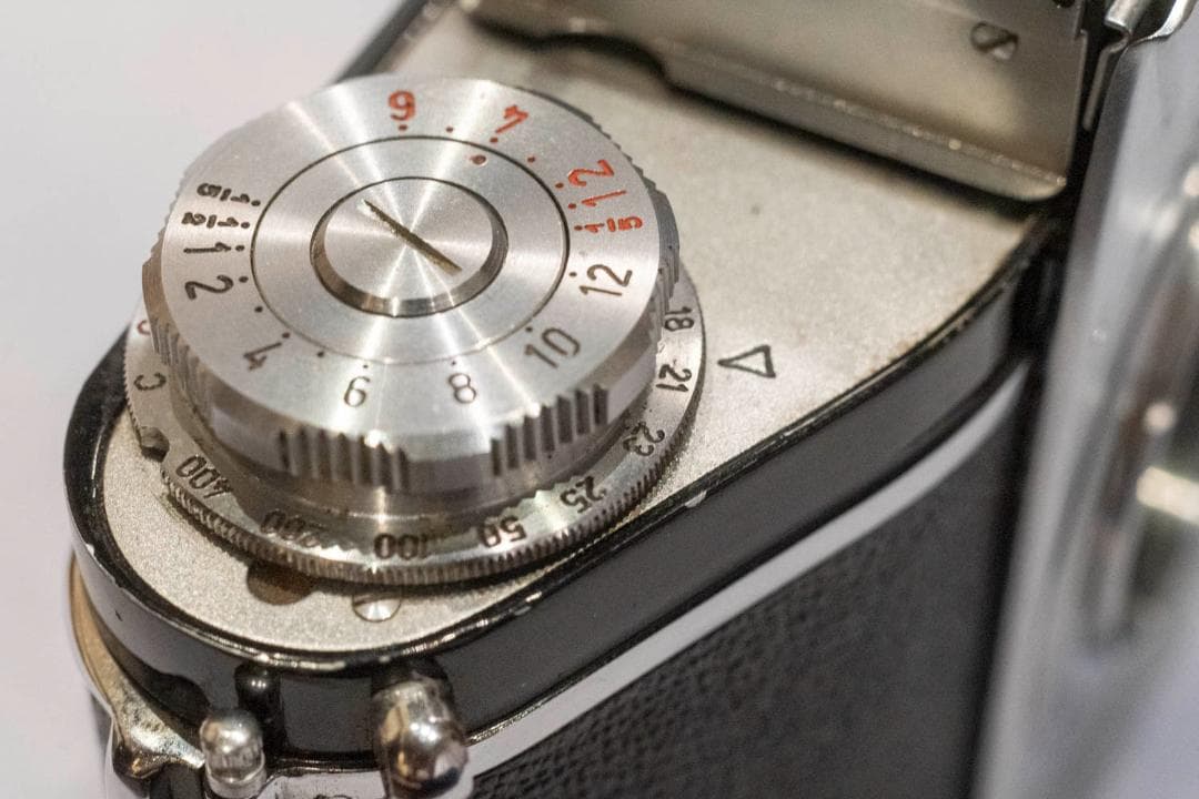 Exakta Varex IIa 打ち出しロゴ　完動品　試写済