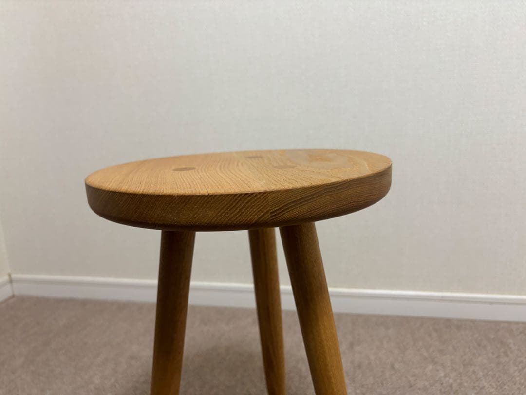 木製円形スツール 3本脚
