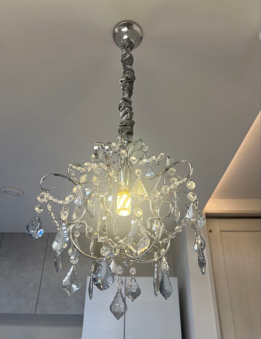 青色クリスタルシャンデリア