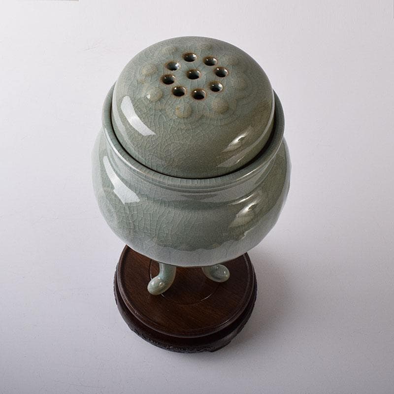 中国　徐朝興　徐凌　龍泉青磁　三ツ足蓋香炉　唐木台・証明書・箱付　V　7769C